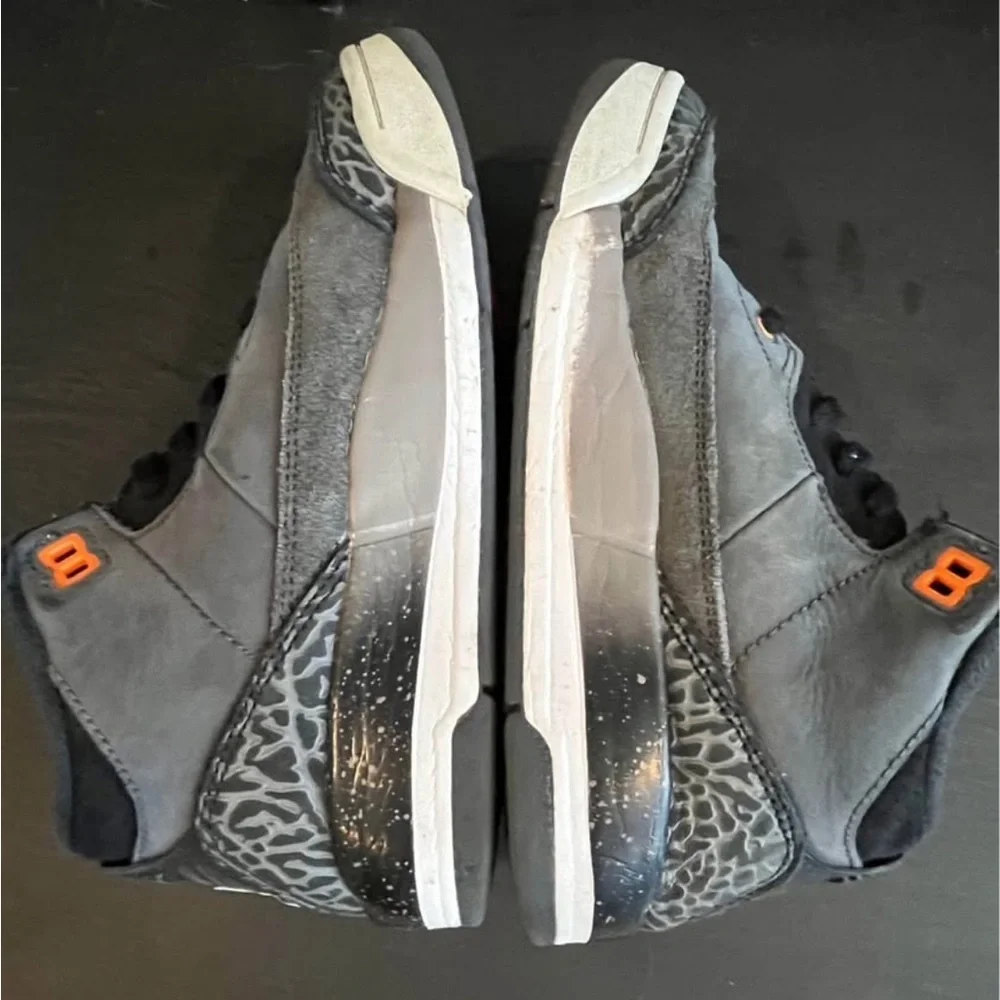 Sizee 3y Nike Air Jordan Retro 3 Fear Pack Kids DM0966-080 Grey Orange Shoes